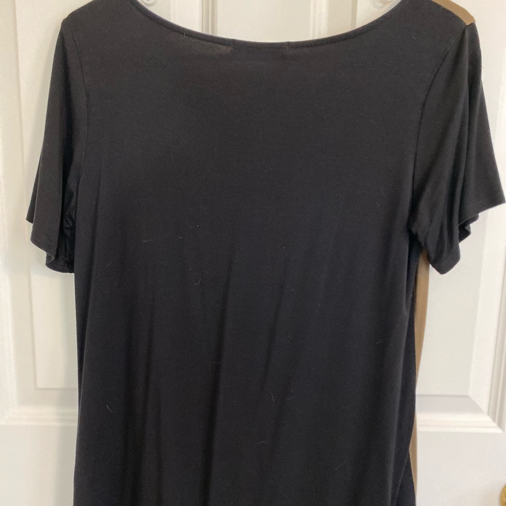 Color block lightweight top - Picture 4 of 5